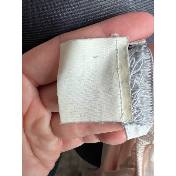 satin nightgown V neck lace pink - Picture 9 of 9